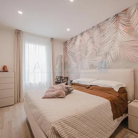 Wave Zar B3 Apartment